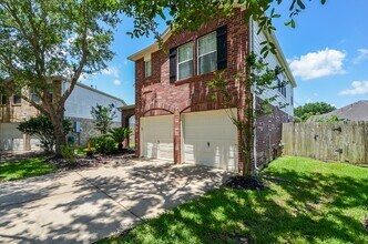 Building Photo - 10302 Deer Lodge Ct