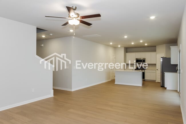 Building Photo - 206 Exeter St