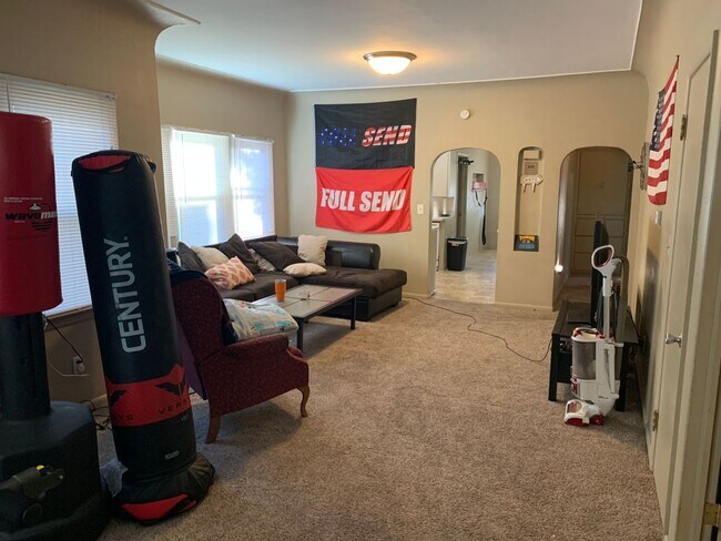 Foto del edificio - 1821 7th Ave