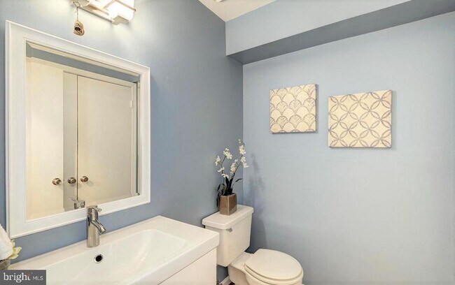 Building Photo - 7587 Chrisland Cove