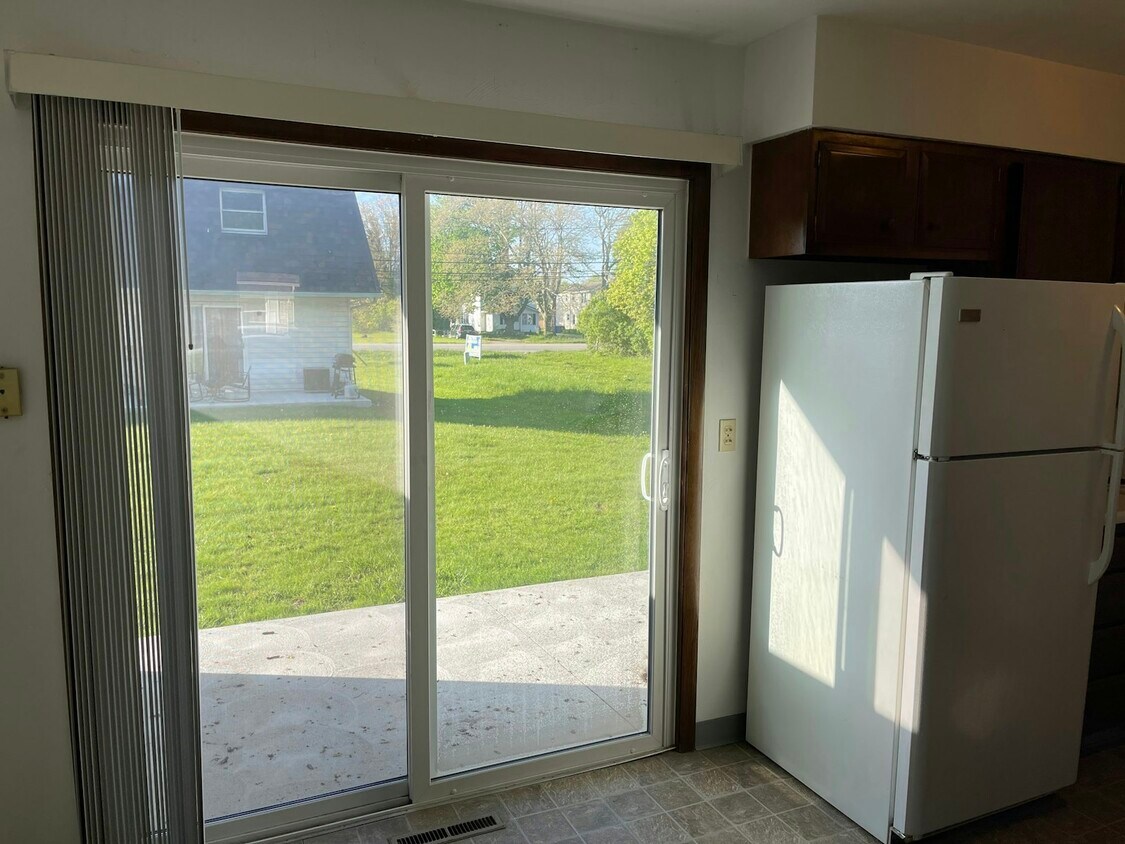Foto principal - 4163 W Ridge Rd