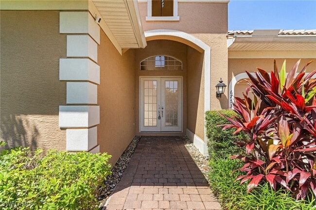 Building Photo - 6753 Bent Grass Dr