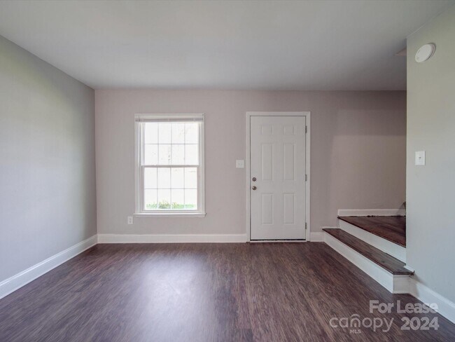 Foto del edificio - 325 S Gardner Ave