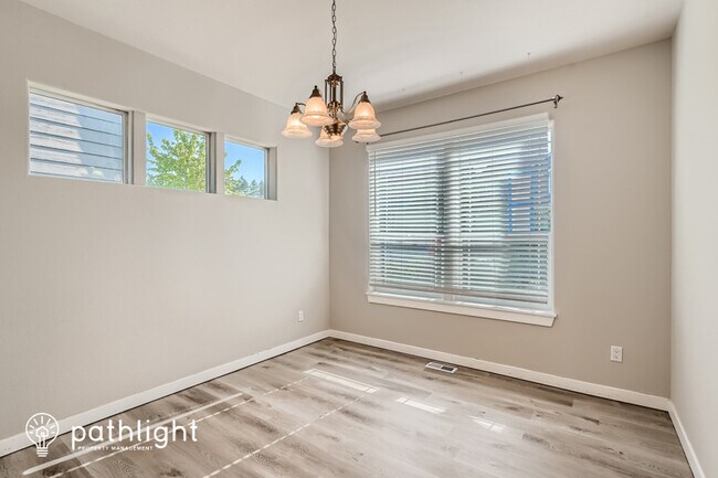 Foto del edificio - 18512 97th Ave Ct E