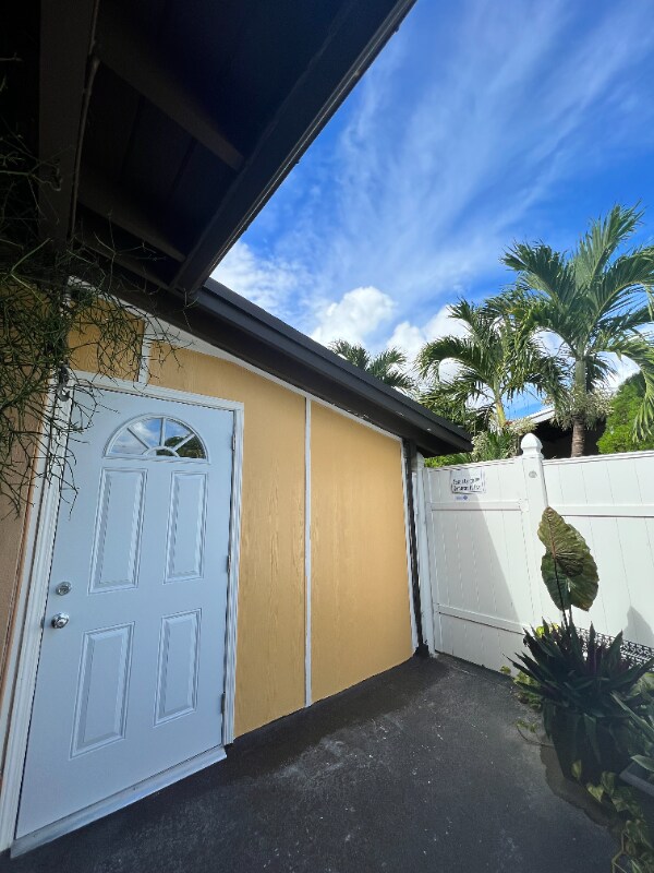 6531 Roosevelt St, Hollywood, FL 33024 Room for Rent in Hollywood, FL