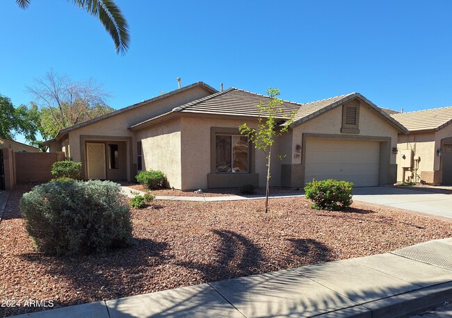 Foto del edificio - 9205 W Lone Cactus Dr