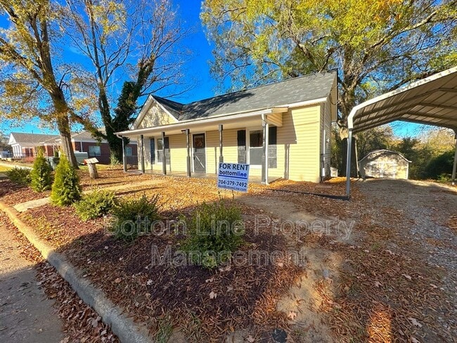 Photo - 51 Ashlyn Dr SE House