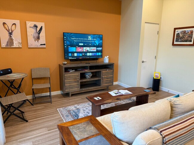 Building Photo - 105 Rojo Dr