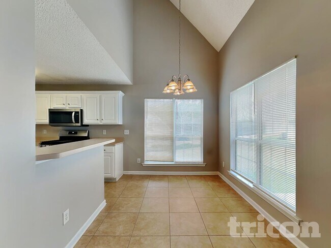 Foto del edificio - 5412 Village Ridge