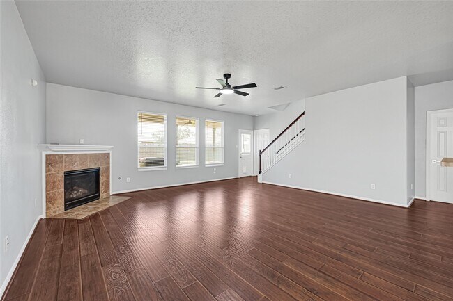 Building Photo - 1827 Macondray Dr