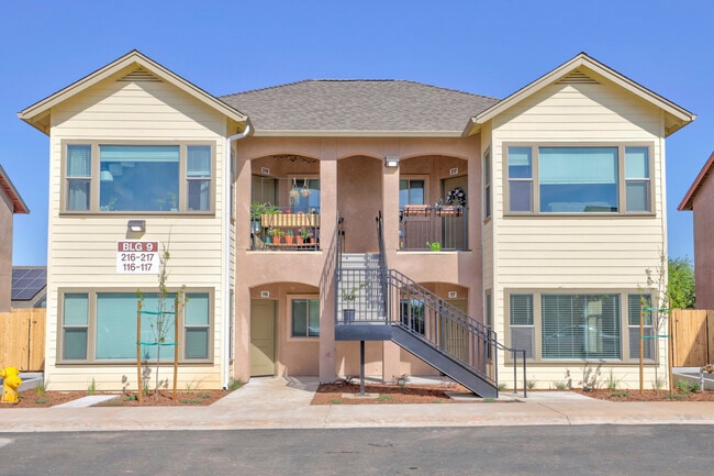 Building Photo - Enclave Apartments