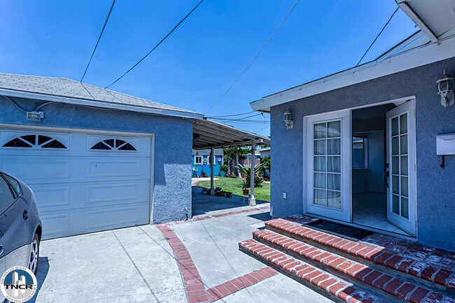 Building Photo - 12307 Chavers Ave