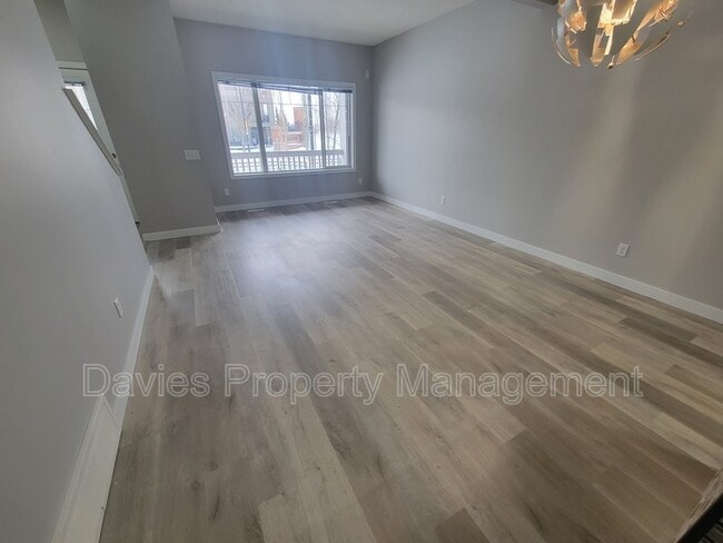 Building Photo - 8209-8217 217 St NW