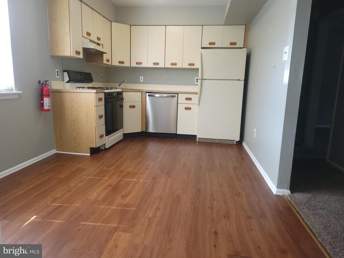 113 Eaves Mill Rd, Medford, NJ 08055 Room for Rent in Medford, NJ