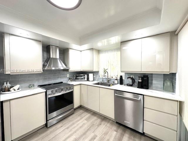 Building Photo - 200 NE 12th Ave