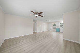 Building Photo - 11730 Greenglen Dr