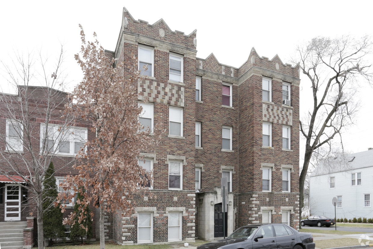 Building Photo - 5045 W 24th St