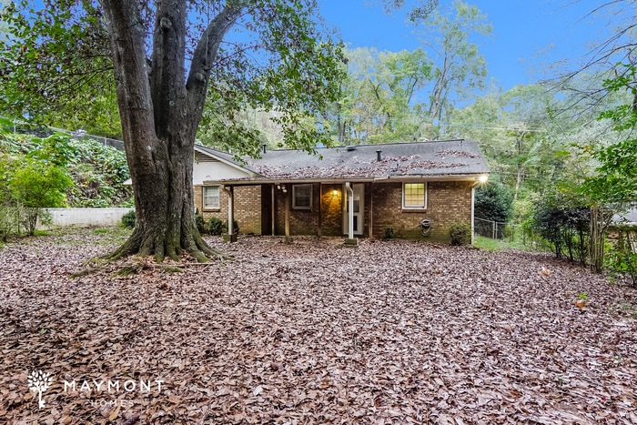 Foto del edificio - 2716 Woodland Rd