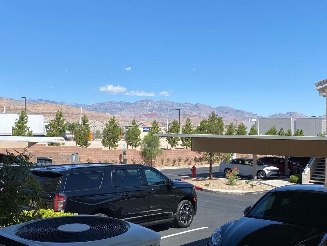 Foto del edificio - Welcome Home! Gorgeous Upgraded 1231 Sq Ft...