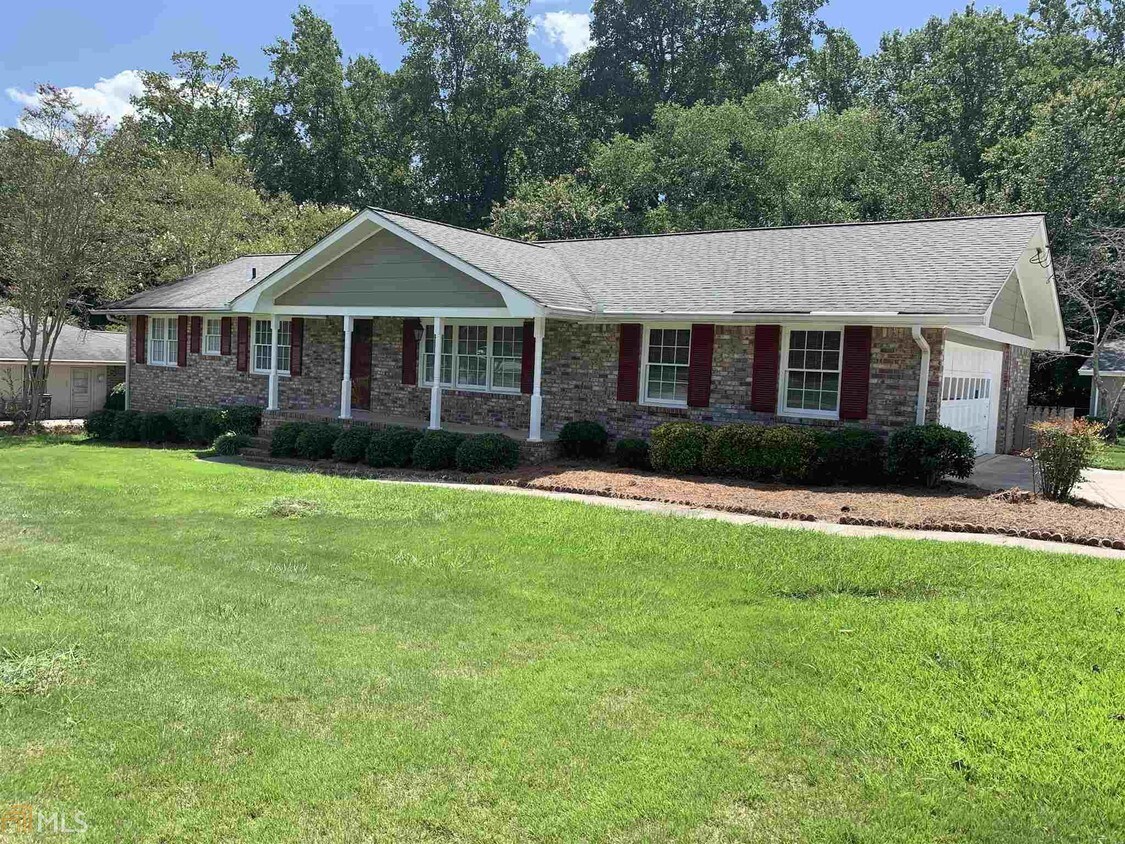 2221 Kimberley Way SW, Snellville, GA 30078 House Rental in