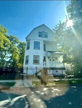 Building Photo - 15 9th Ave
