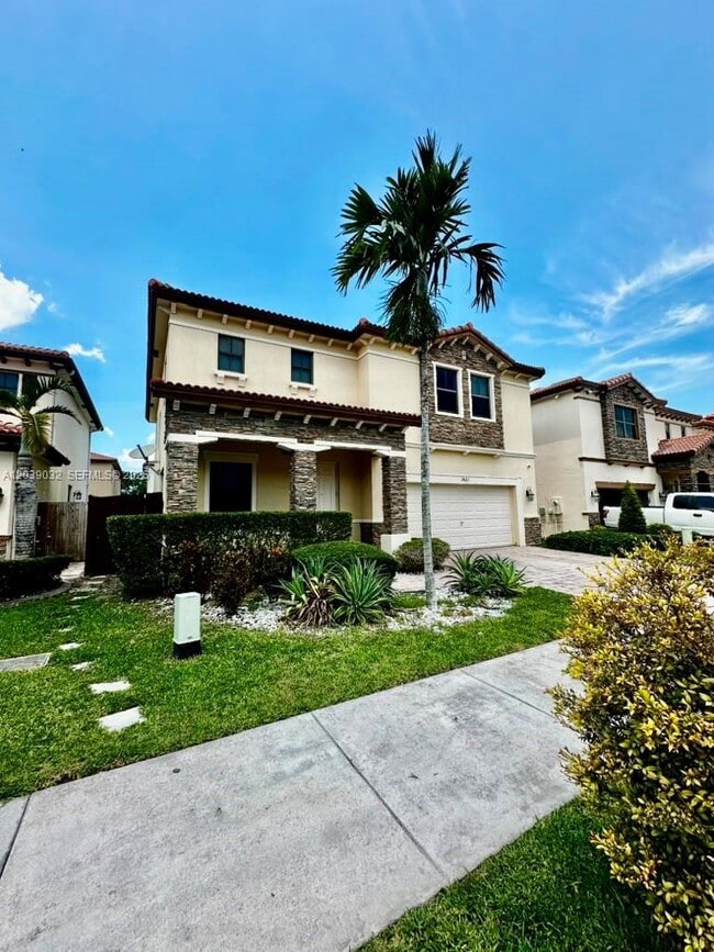 Building Photo - 9825 NW 86th Terrace