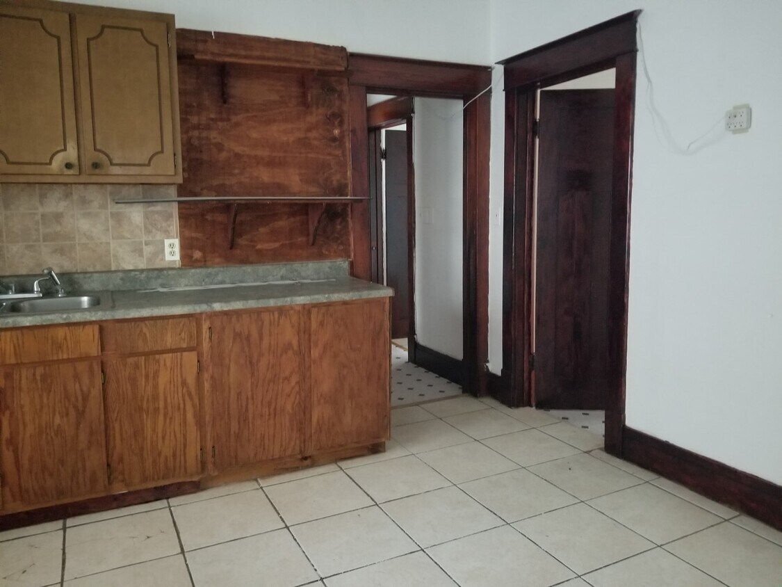 Building Photo - 128 78th St
