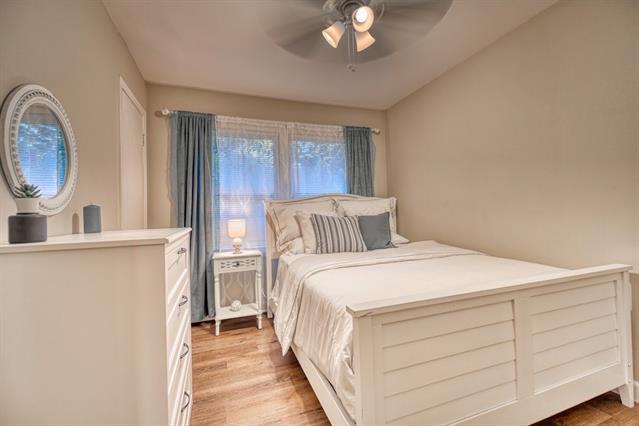 Foto del edificio - 2426 Cloverdale St