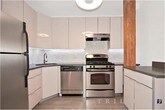 Foto principal - 139 Emerson Place