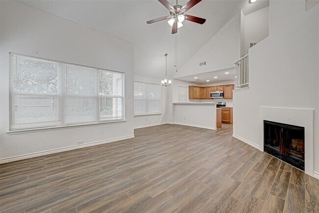 Building Photo - 6235 W Willow Bluff Rd