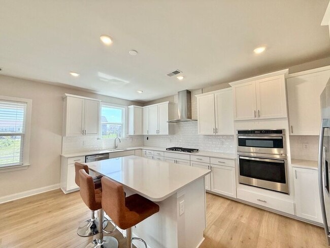 Building Photo - 113 Hiddenite Pl