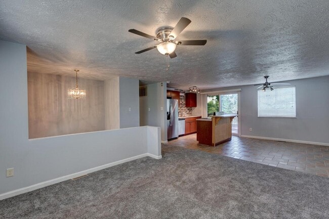 Building Photo - Gorgeous Fishers Home in a Sought-After Community
