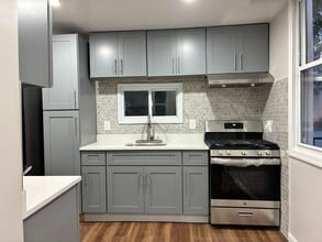 Building Photo - 408 3rd St