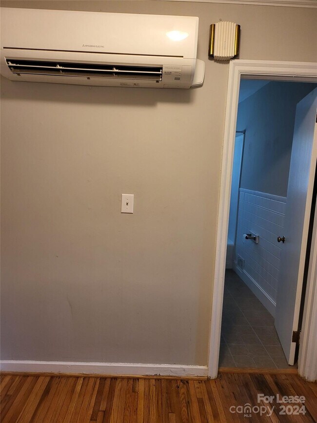 1441 Hickory Ave Unit 4, Albemarle, NC 28001 Room for Rent in