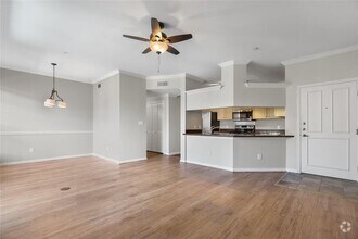 Building Photo - 2111 Welch St