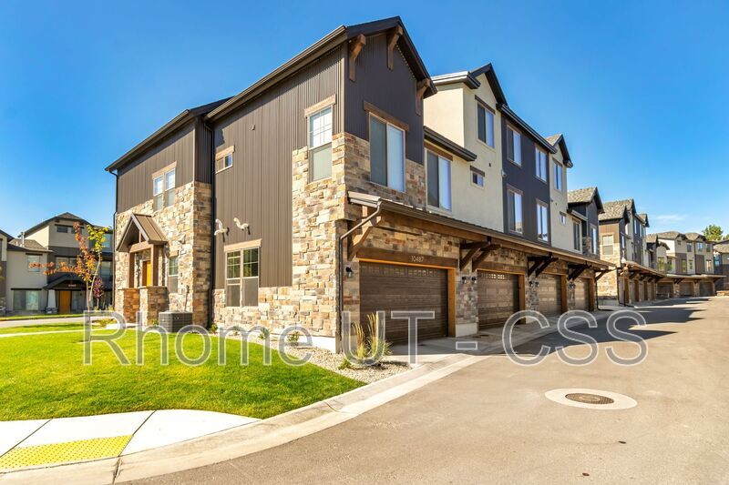 Primary Photo - 10440 S Sage Canal Way