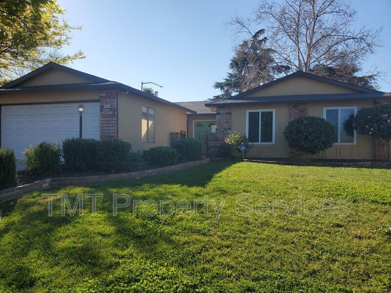 Photo - 9002 Salmon Falls Dr