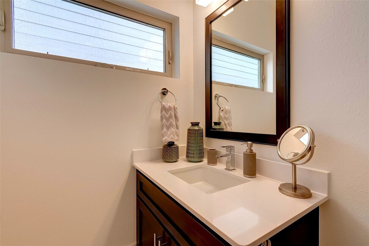 Foto del edificio - 1914 Maryland St