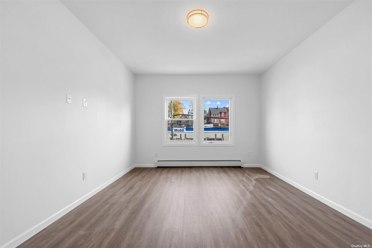 Foto principal - 295 McLean Ave