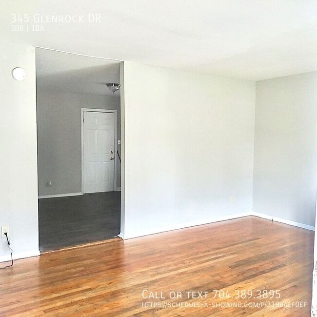 Photo - 345 Glenrock Dr House