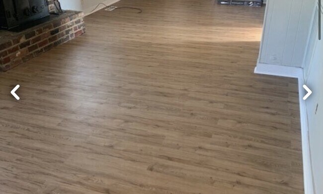 Foto del edificio - 230 Nash Rd