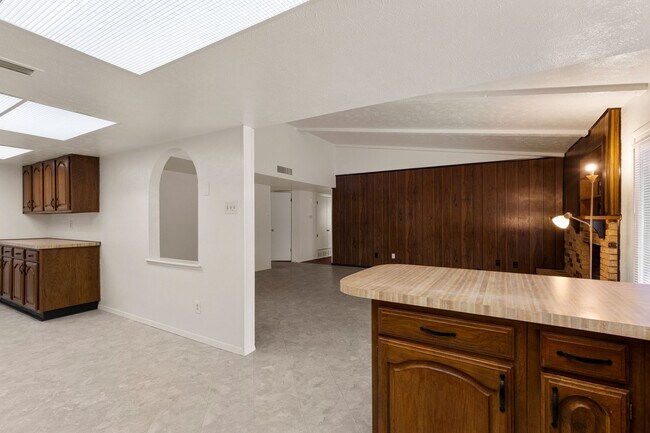 Foto del edificio - For Rent Newly Remodeled 3 Bed / 2 Bath Home