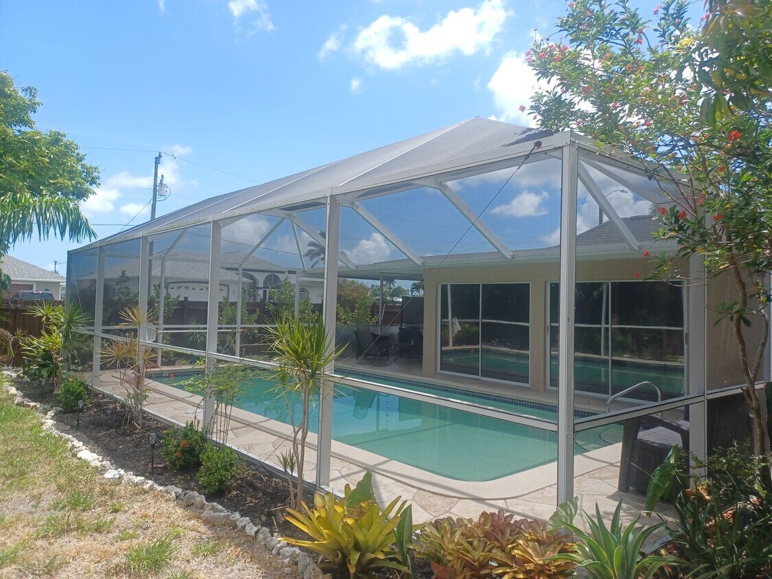 Foto principal - 4233 SE 8th Pl
