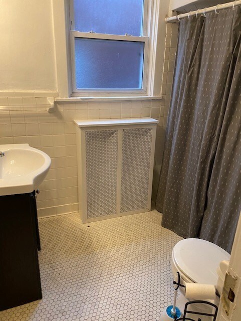 Baño - 6307 Morrowfield Ave