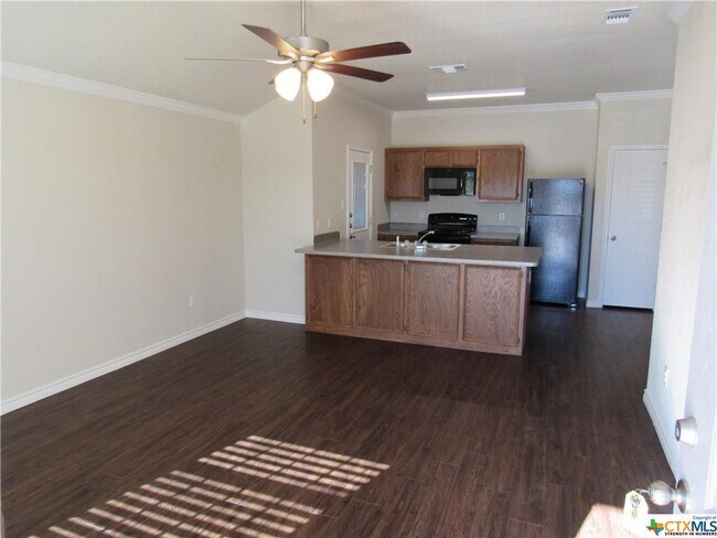 Building Photo - 1009 Anna Lee Dr