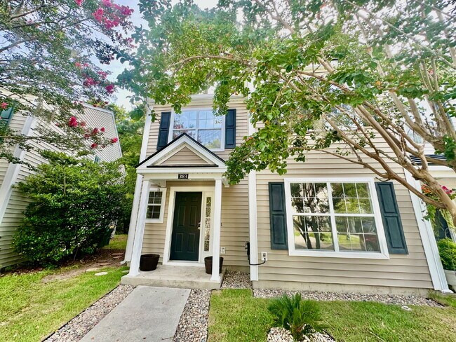 Building Photo - 383 Gardners Cir