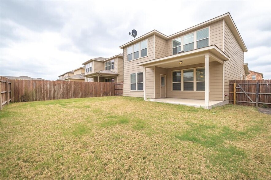 16009 Canberra Trail, Austin, TX 78728 - House Rental in Austin