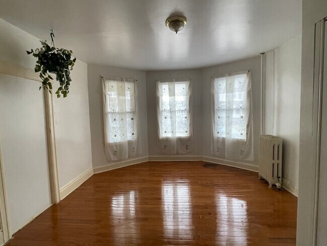 Front bedroom - 187 N 18th St