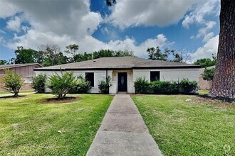 Building Photo - 2318 Turtle Creek Dr