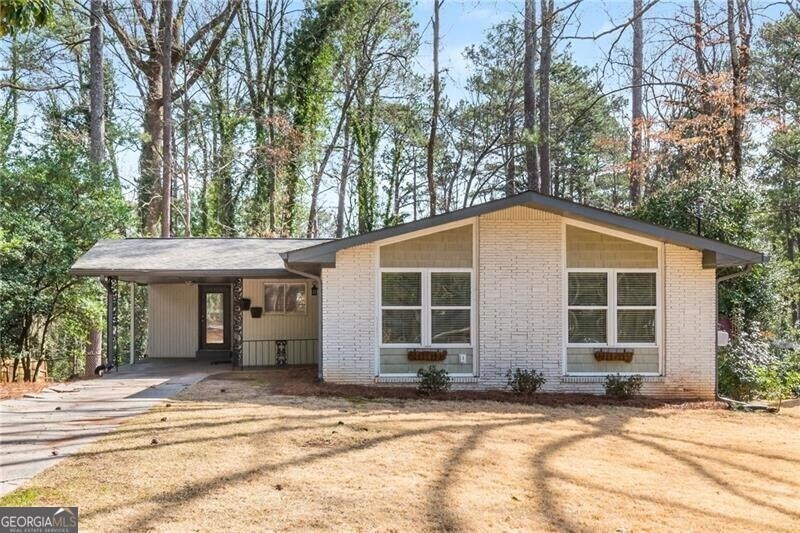 Primary Photo - 2542 Warwick Cir NE